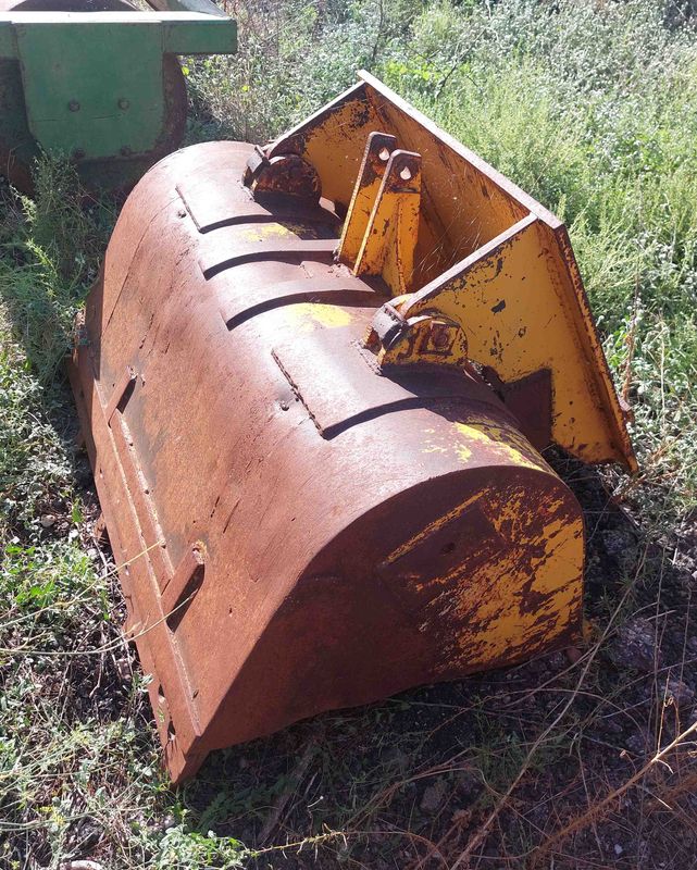 cazo carretilla elevadora toro torito mecanico mecánico linde arena grava material construccion construcción cemento yeso cal