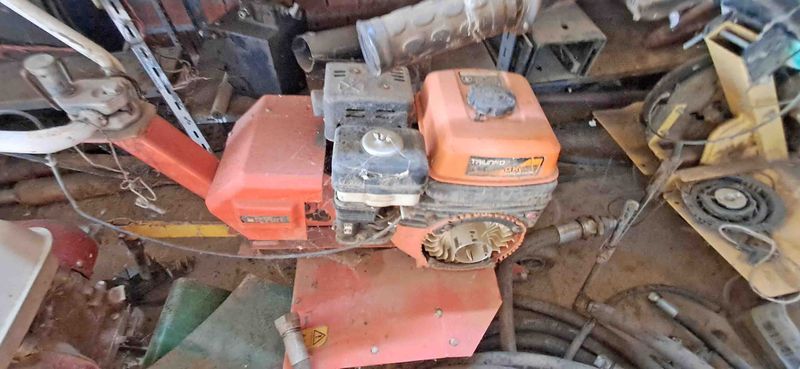 mulilla motoazada gasolina rotavator fresa huerto triunfo GK-120 garland 4 tiempo cc invernadero hortaliza lechuga tomate