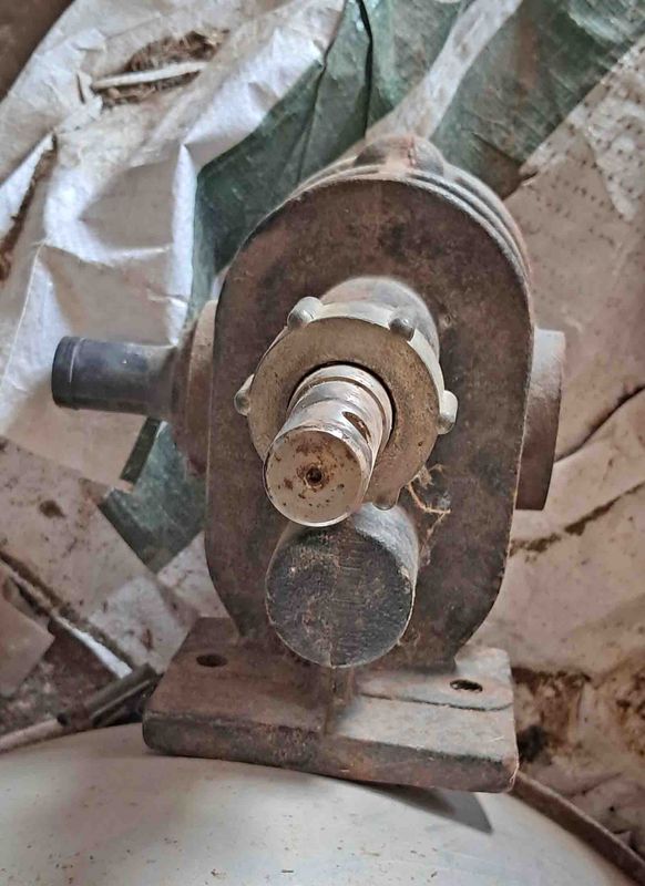 bomba membrana pulverizador media baja presión presion caudal 140-185 litros 15-20 bares cereal fitosanitario producto herbic