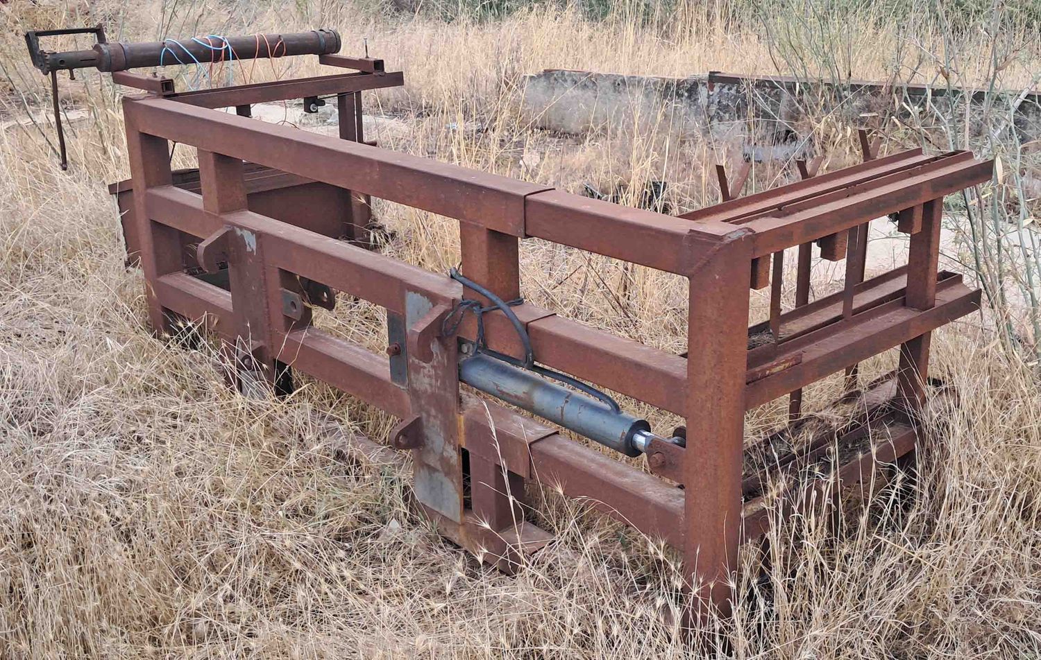 agrupador alpaca alpacas paquete paquetes pequeño pequeños pequeña pequeñas tractor cuerda pita pala pincho pantalla forraje
