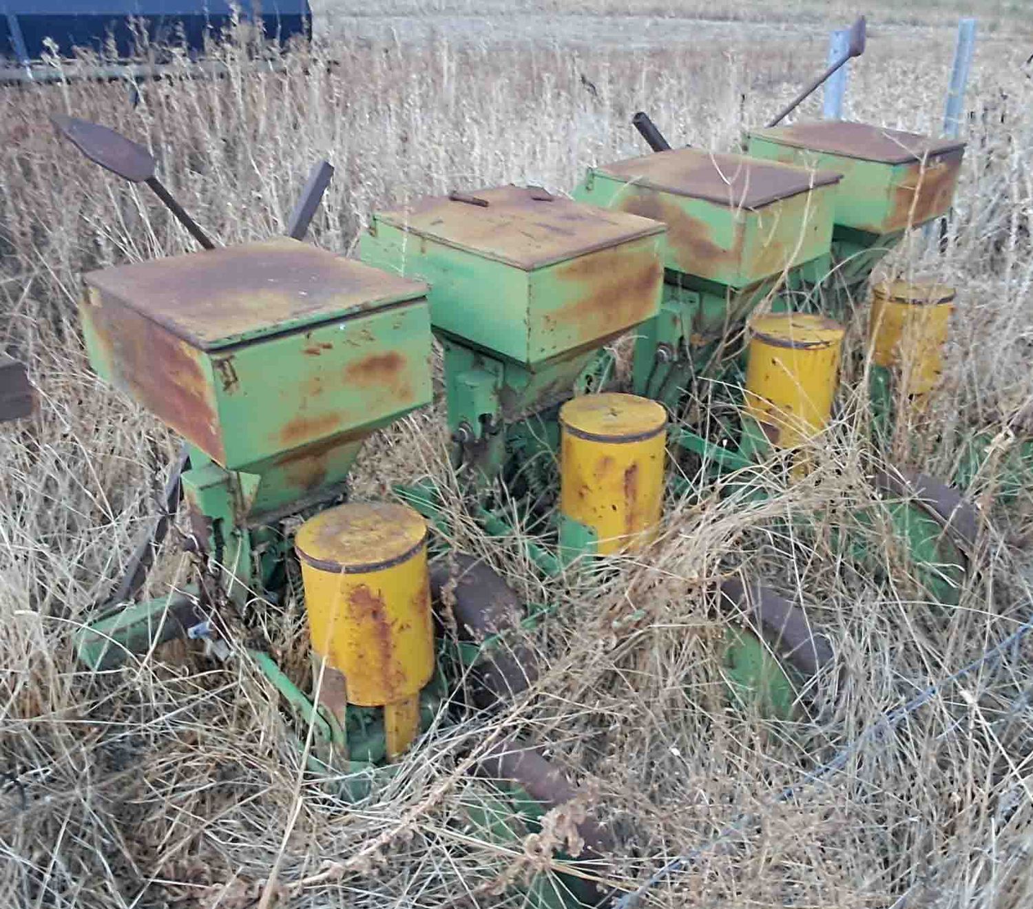 sembradora maiz maíz 4 surcos tractor siembra maizal corte moresil cosechadora picadora claas new holland john deere gradas