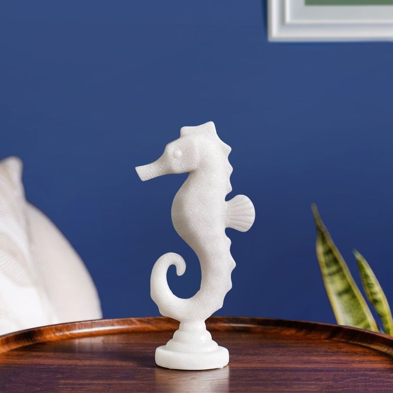 Seahorse Sculpture Short
