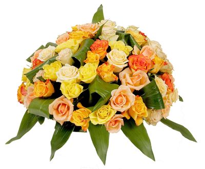 Panier fleurs de roses variées Panier fleurs de roses variées