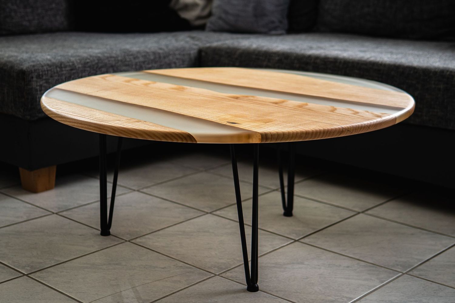 Couchtisch Esche - Storytelling ash tree