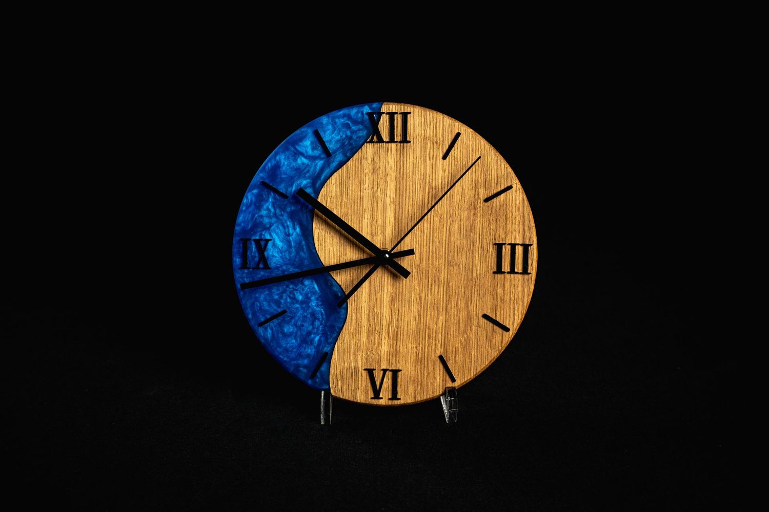 Wanduhr Eiche - Blue side river