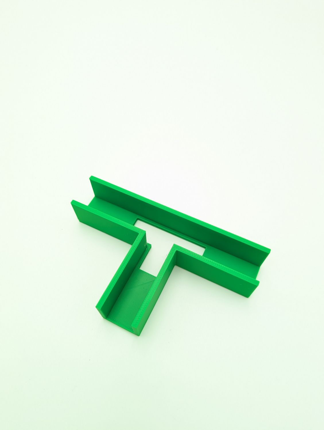 Trzecia ręka do składania mebli – kształt T (płyta 18 mm) | 4 szt.