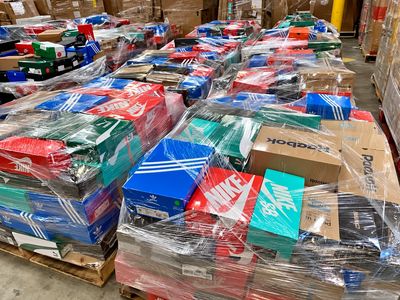 200-Pair Mixed-Brand Sneaker Pallet – Wholesale Nike, Adidas &amp; More