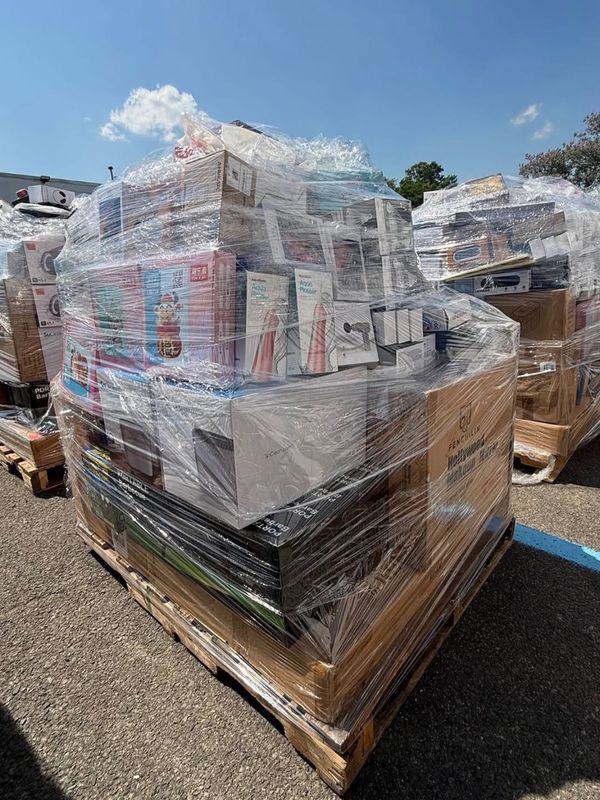 Premium 61-Piece Electronics &amp; Home Essentials Pallet