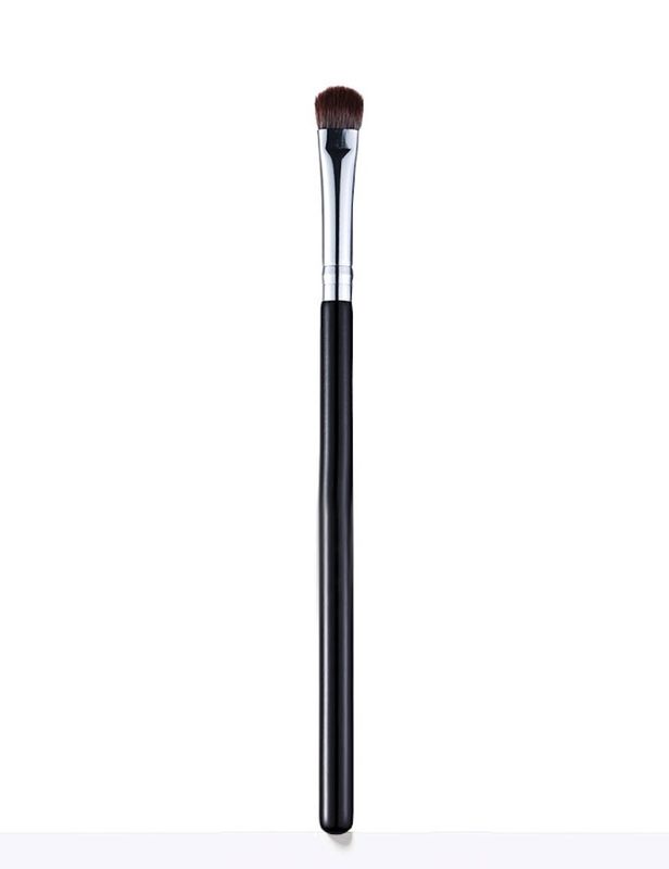 Deluxe Eyeshadow Brush
