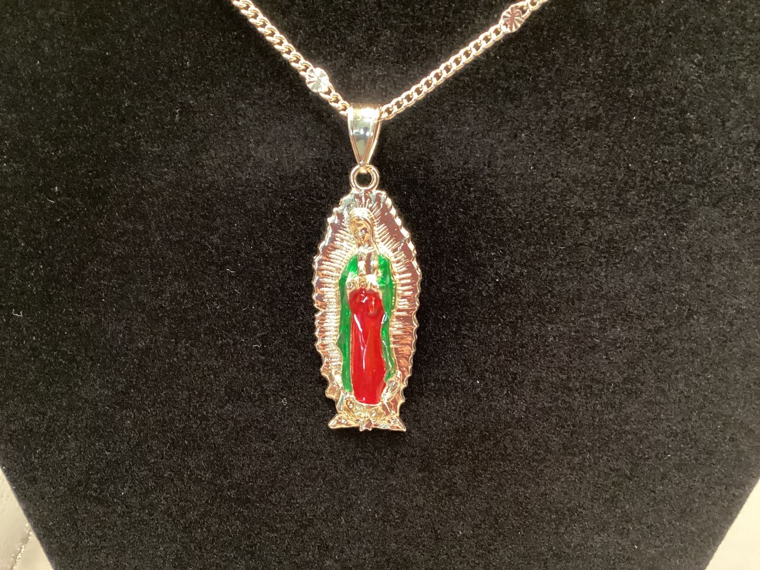Necklace Our Lady of Guadalupe Red/Green mantle