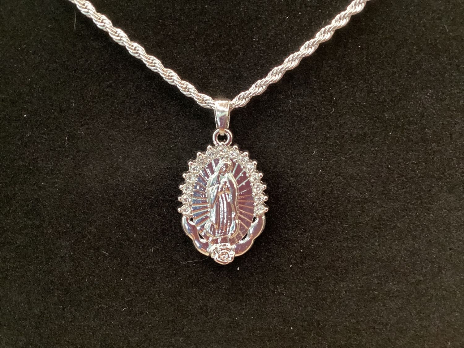 Necklace Virgin Mary Small Oval Silver