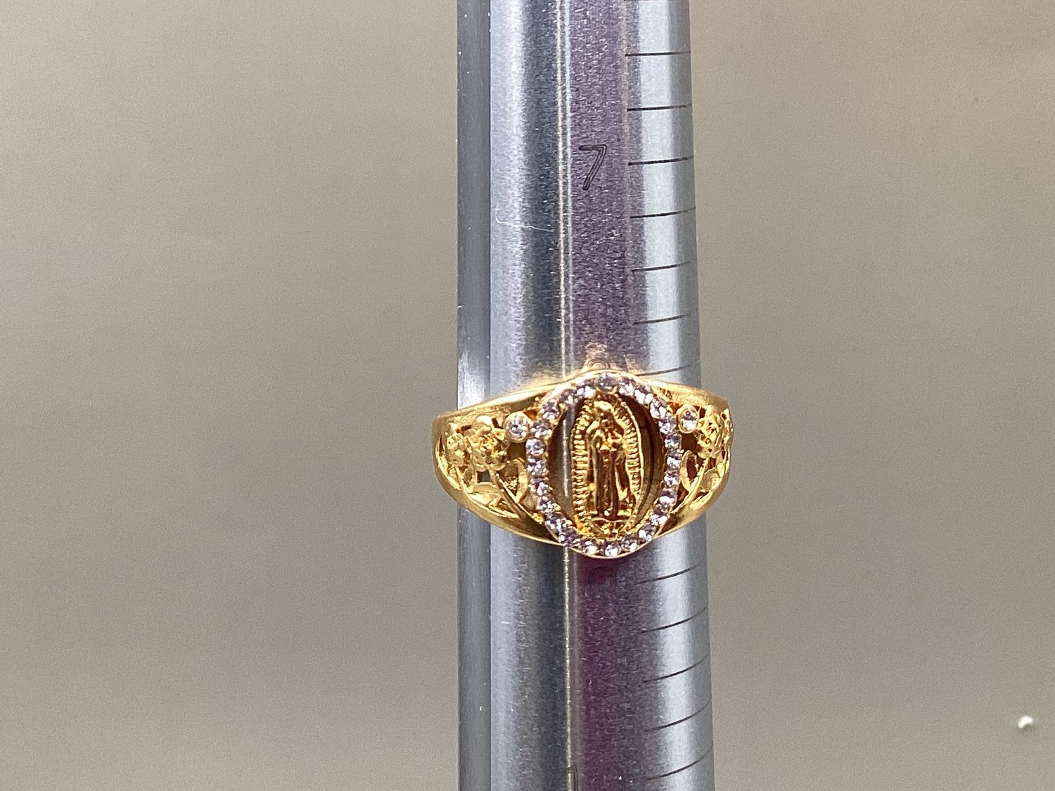 Ring gold-tone size 8 Our Lady of Guadalupe