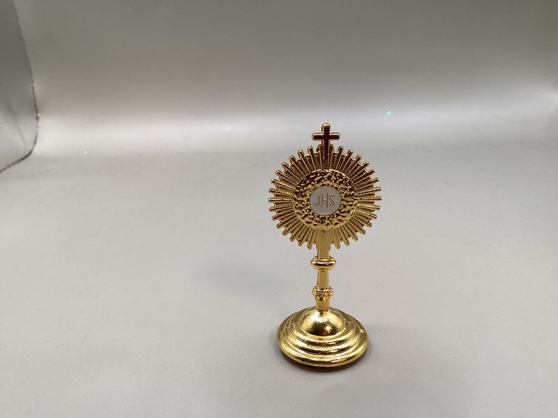 Auto accessory for dashboard gold-tone Monstrance