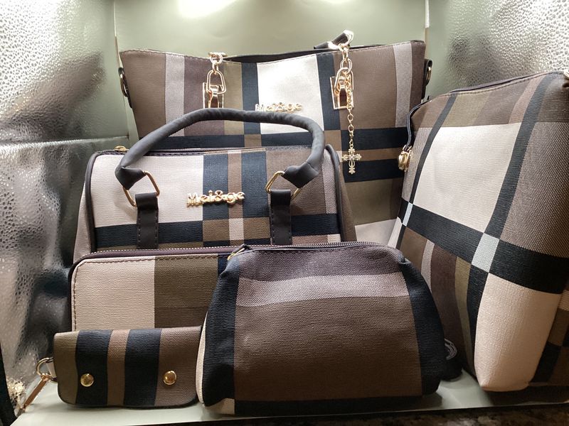 Classic plaid canvas/vegan leather top handle bag set