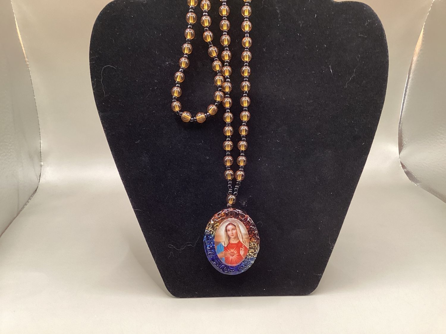 Necklace Sacred Heart of Mary 24” beaded