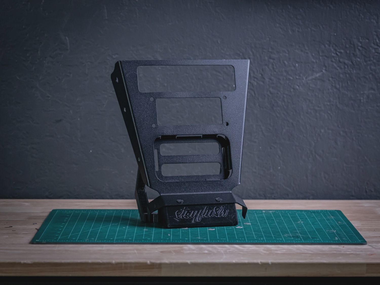 SFM PCI Radios Auxbeam 8 Gang Mount, Radio Option: Kenwood TK7360/NX1700