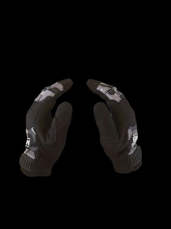 Camo design Touchscreen compatible Work/ driving gloves