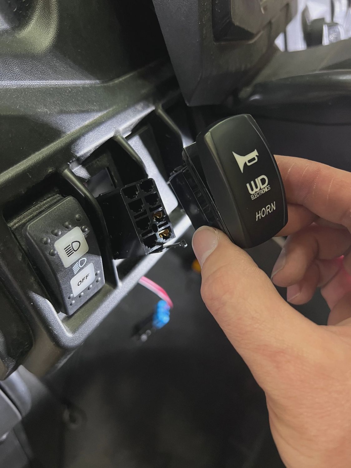 Commander - Sequential (TSK-1949)