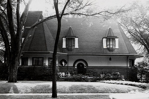 West Side Stories, River Forest Walking Tour