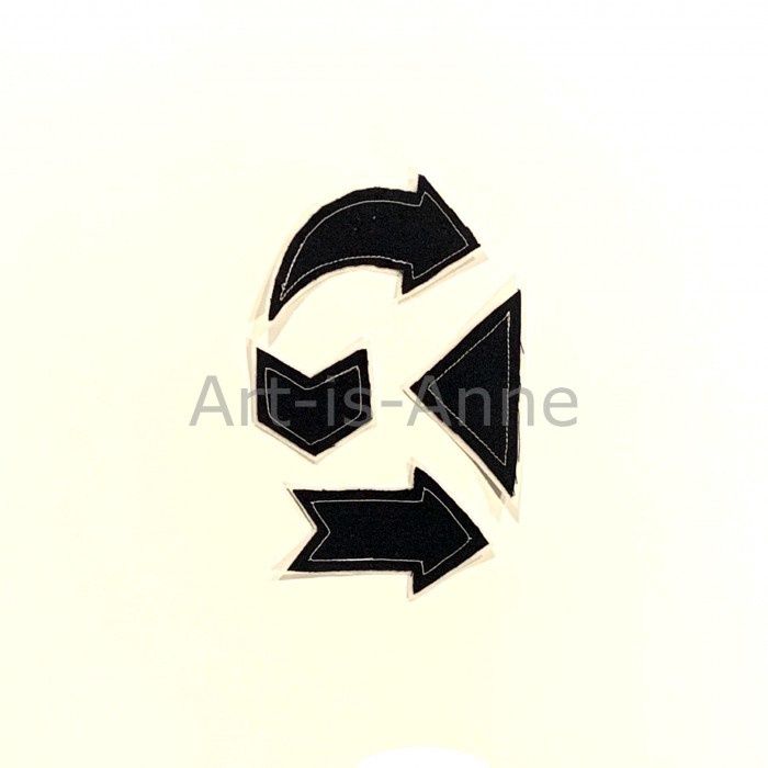 Art-is-anne - Formes en tissu noir 12