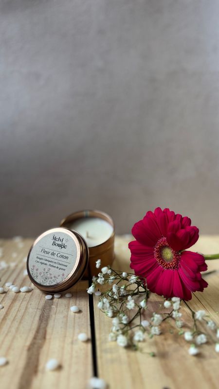 Petite bougie boîte metal Bois de Oud 70g