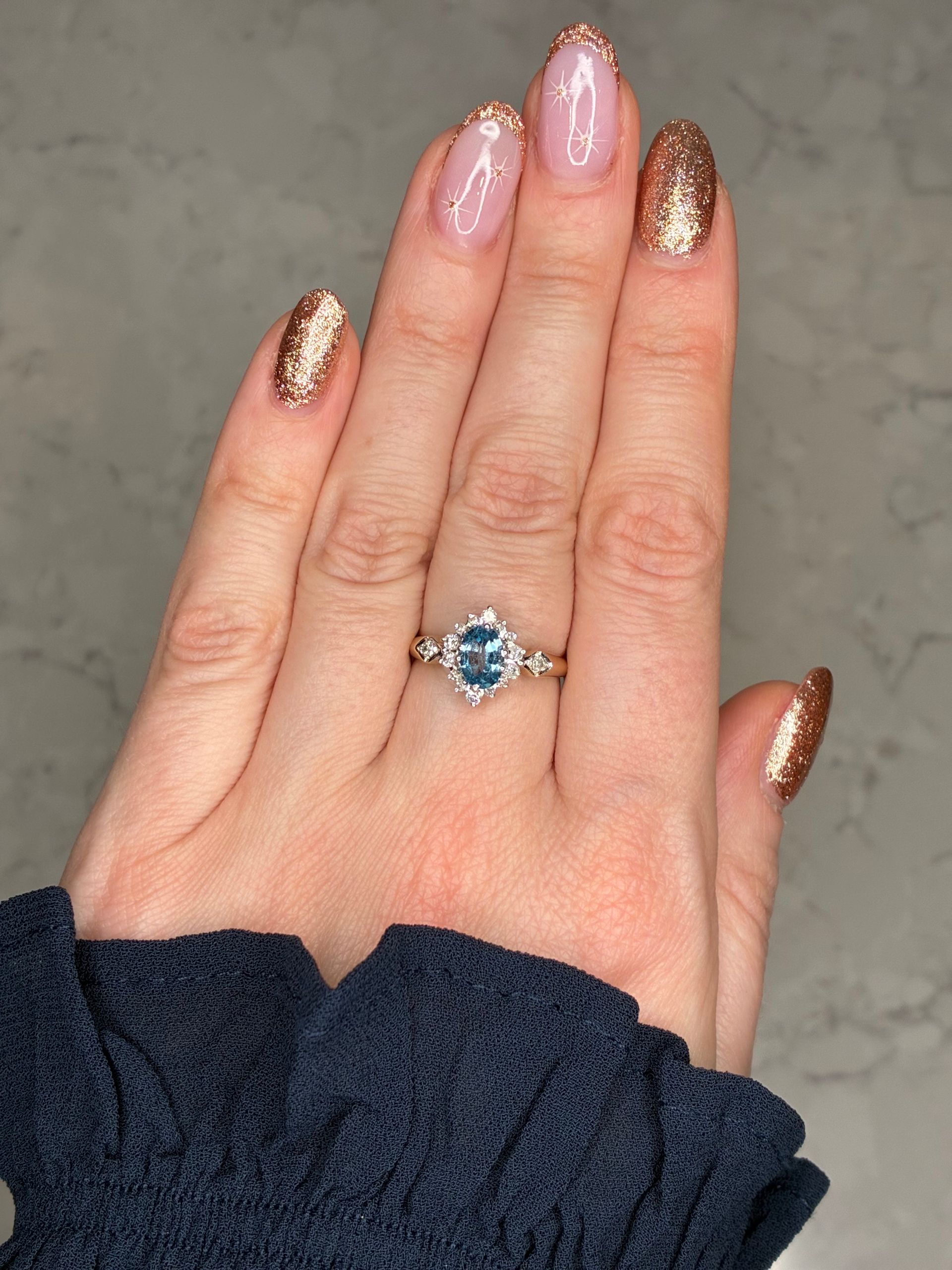 Vintage 9ct blue topaz & diamond cluster