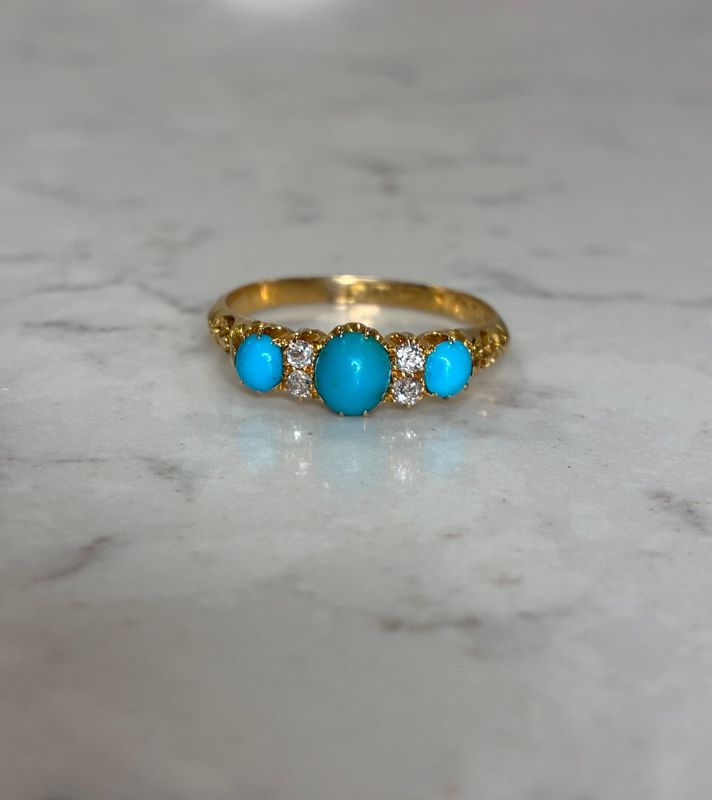 Edwardian yellow gold turquoise & diamond ring