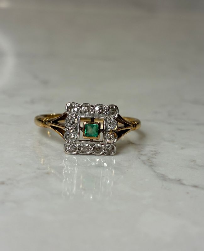 Vintage 18ct gold emerald and diamond square shape ring