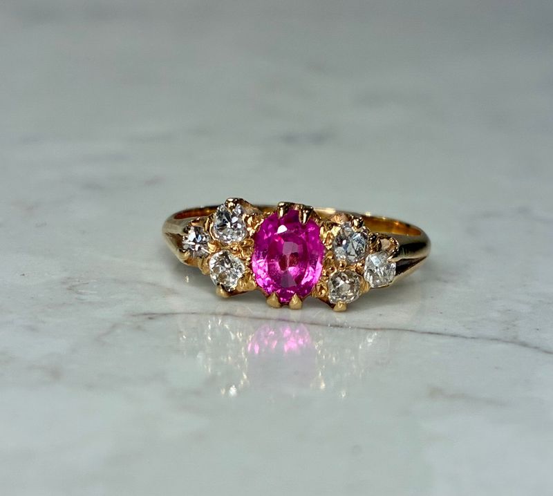 Vintage 18ct yellow gold pink sapphire and diamond ring