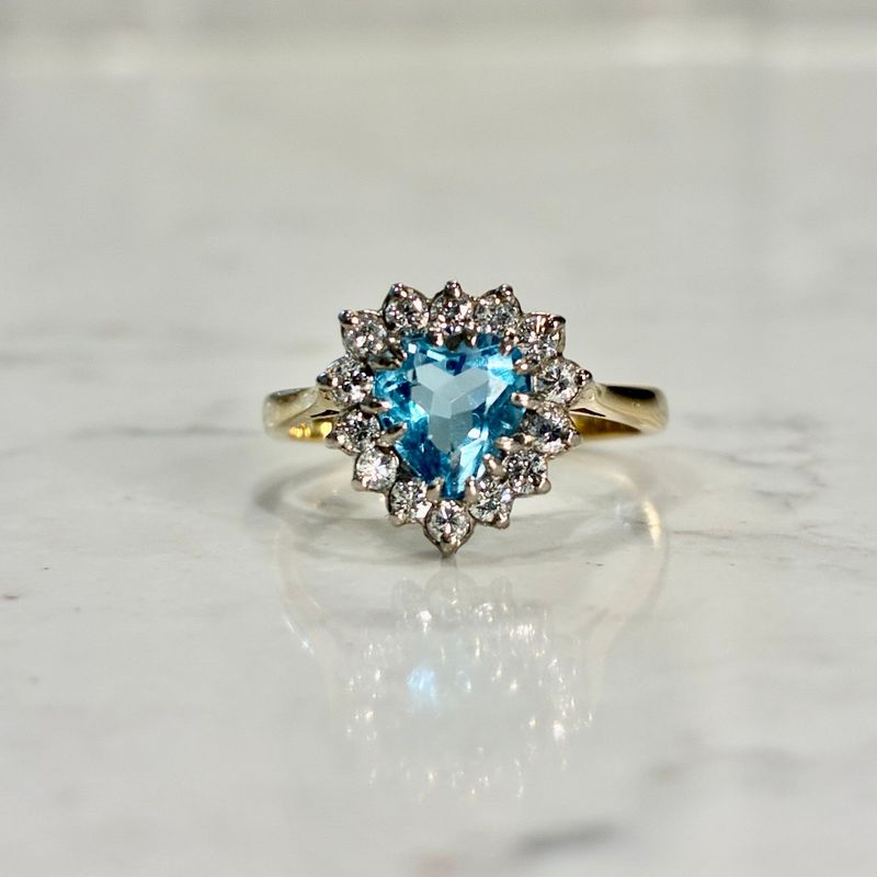 Vintage 18ct heart-shaped yellow gold and platinum aquamarine and diamond ring