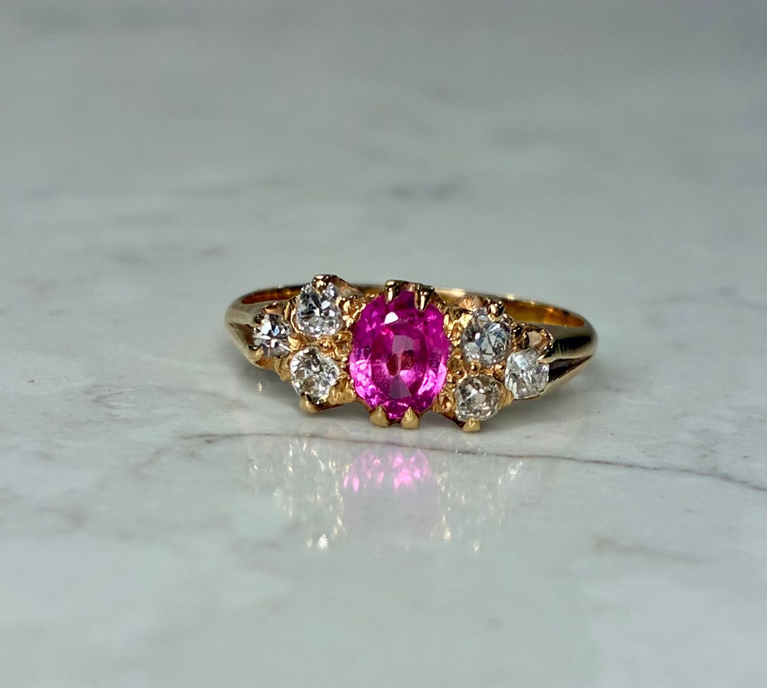Vintage 18ct yellow gold pink sapphire and diamond ring