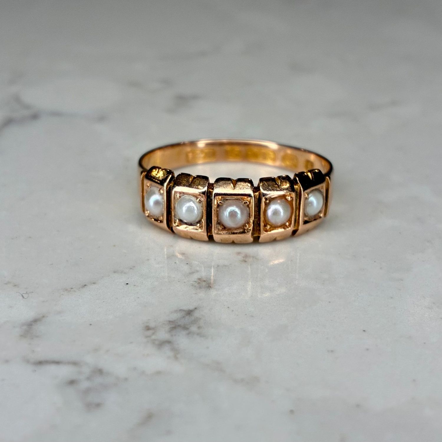 Antique 15ct yellow gold pearl ring