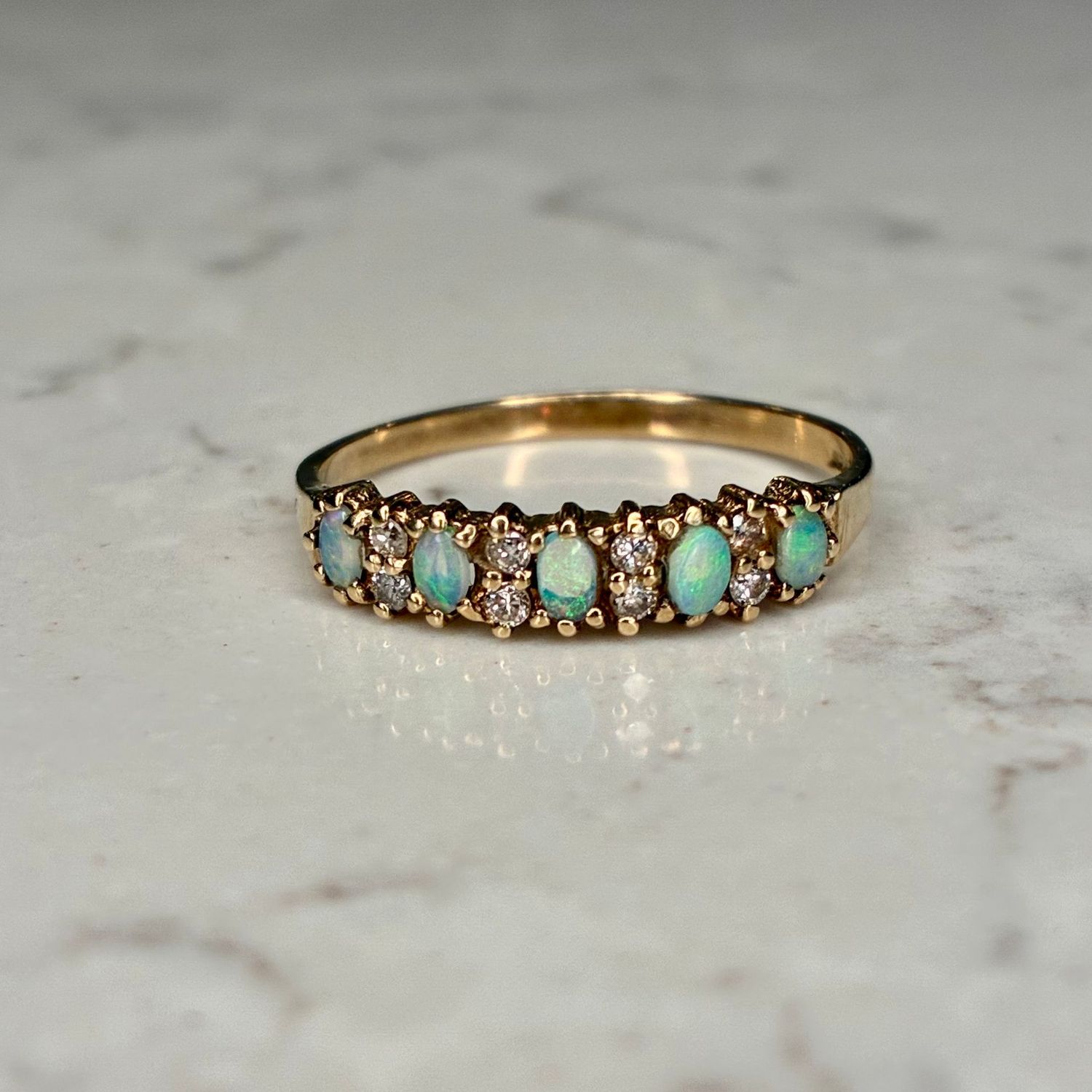 Vintage 9ct yellow gold opal & diamond band