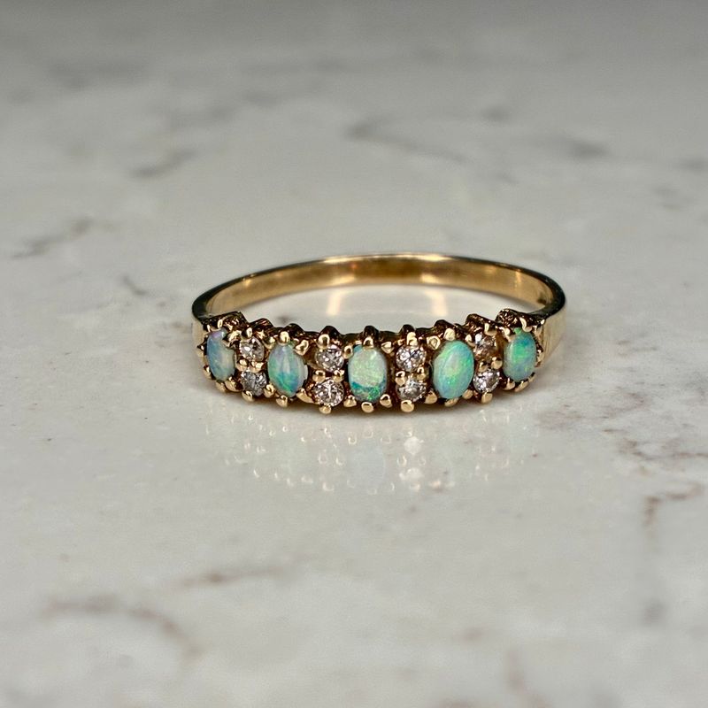 Vintage 9ct yellow gold opal & diamond band
