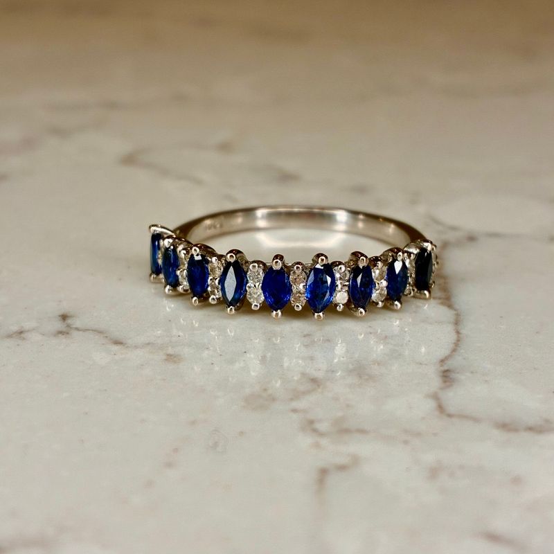 Vintage 18ct white gold sapphire & diamond half hoop ring