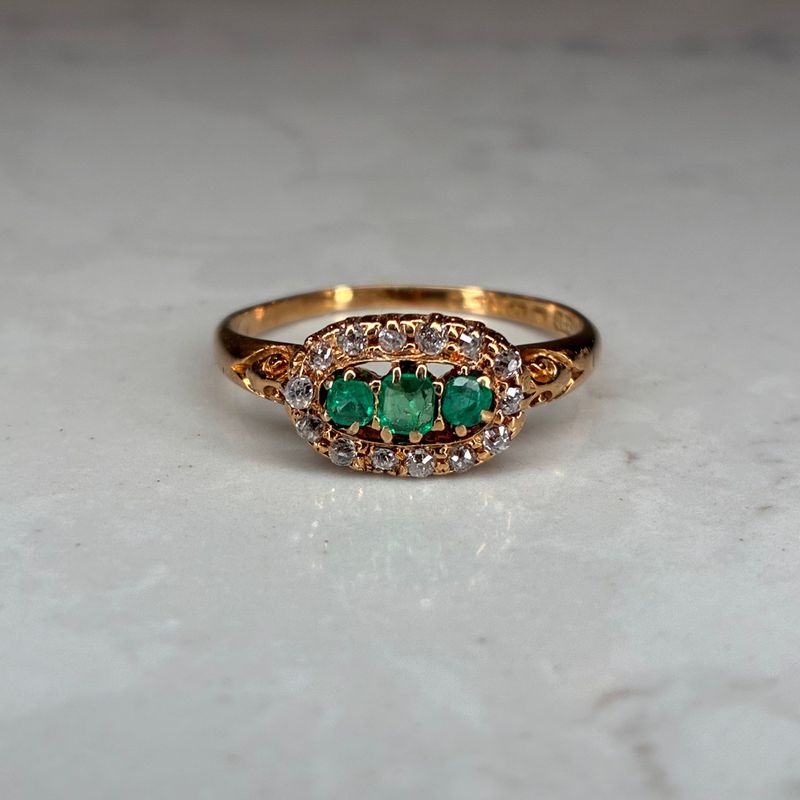 Antique 18ct yellow gold emerald & diamond boat ring