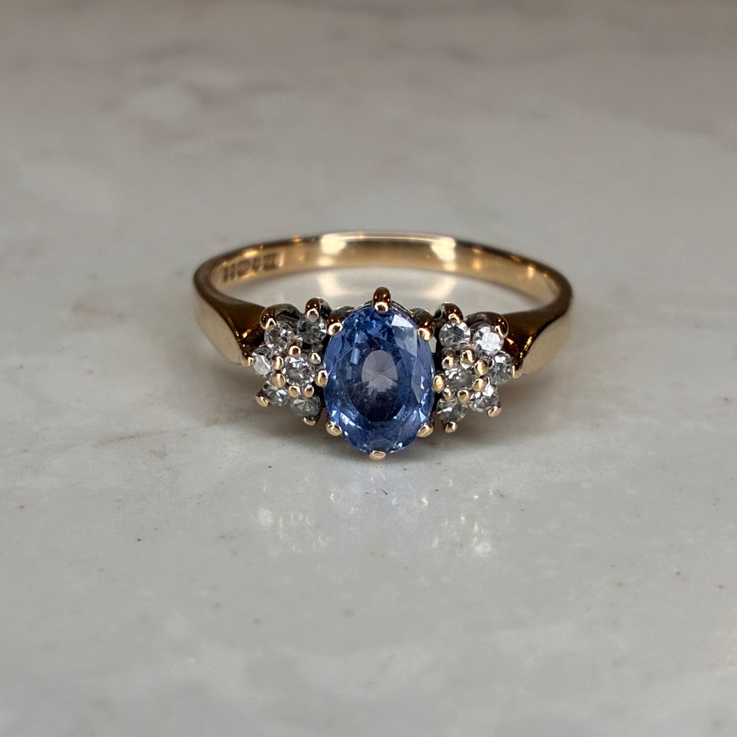 Vintage 9ct yellow gold pale sapphire & diamond ring