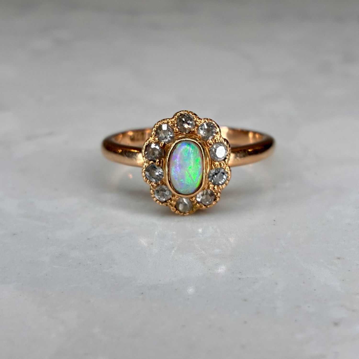 Antique 18ct yellow gold opal cluster ring