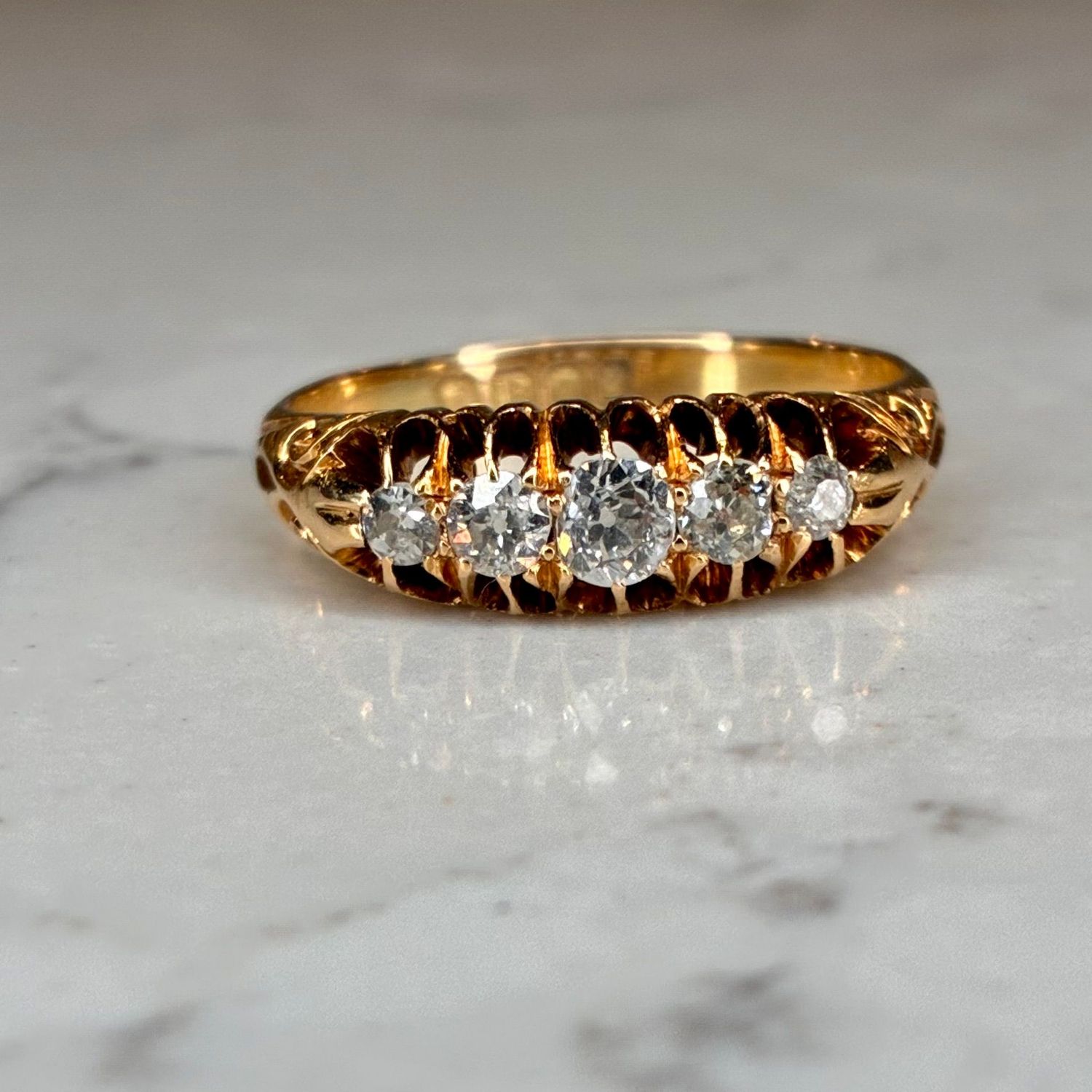 Antique 18ct yellow gold five stone diamond ring