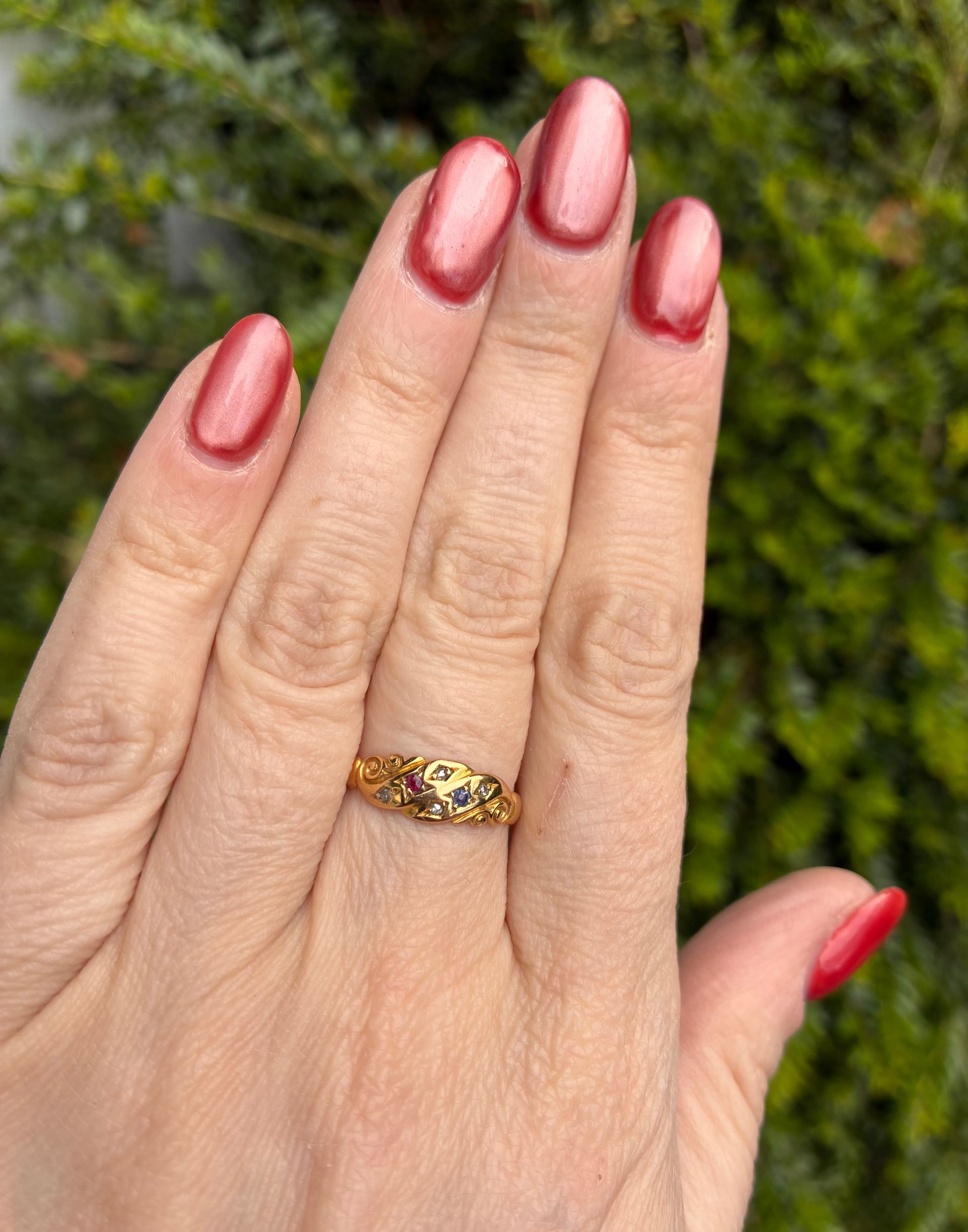Antique 18ct yellow gold ruby, diamond and sapphire ring