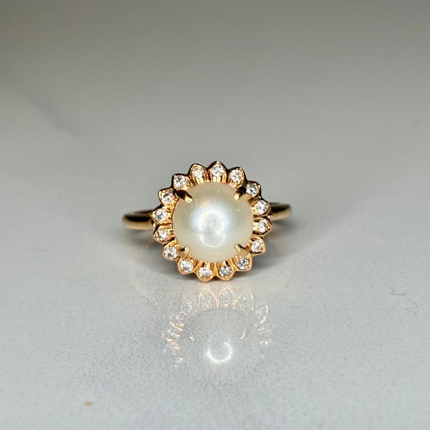 Vintage 18ct yellow gold pearl & diamond cluster ring Vintage 18ct yellow gold pearl & diamond cluster ring