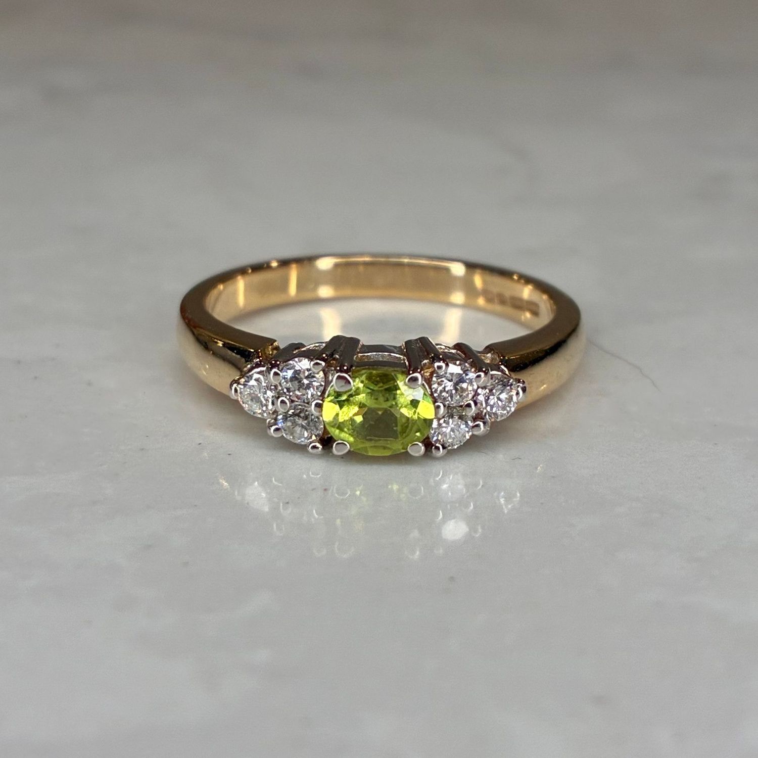 Vintage 9ct yellow gold peridot & diamond ring Vintage 9ct yellow gold peridot & diamond ring