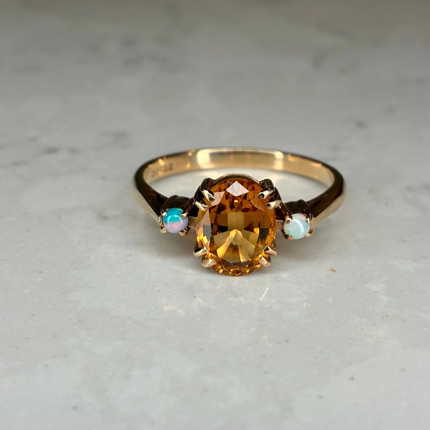 Vintage 9ct citrine & opal trilogy ring Vintage 9ct citrine & opal trilogy ring