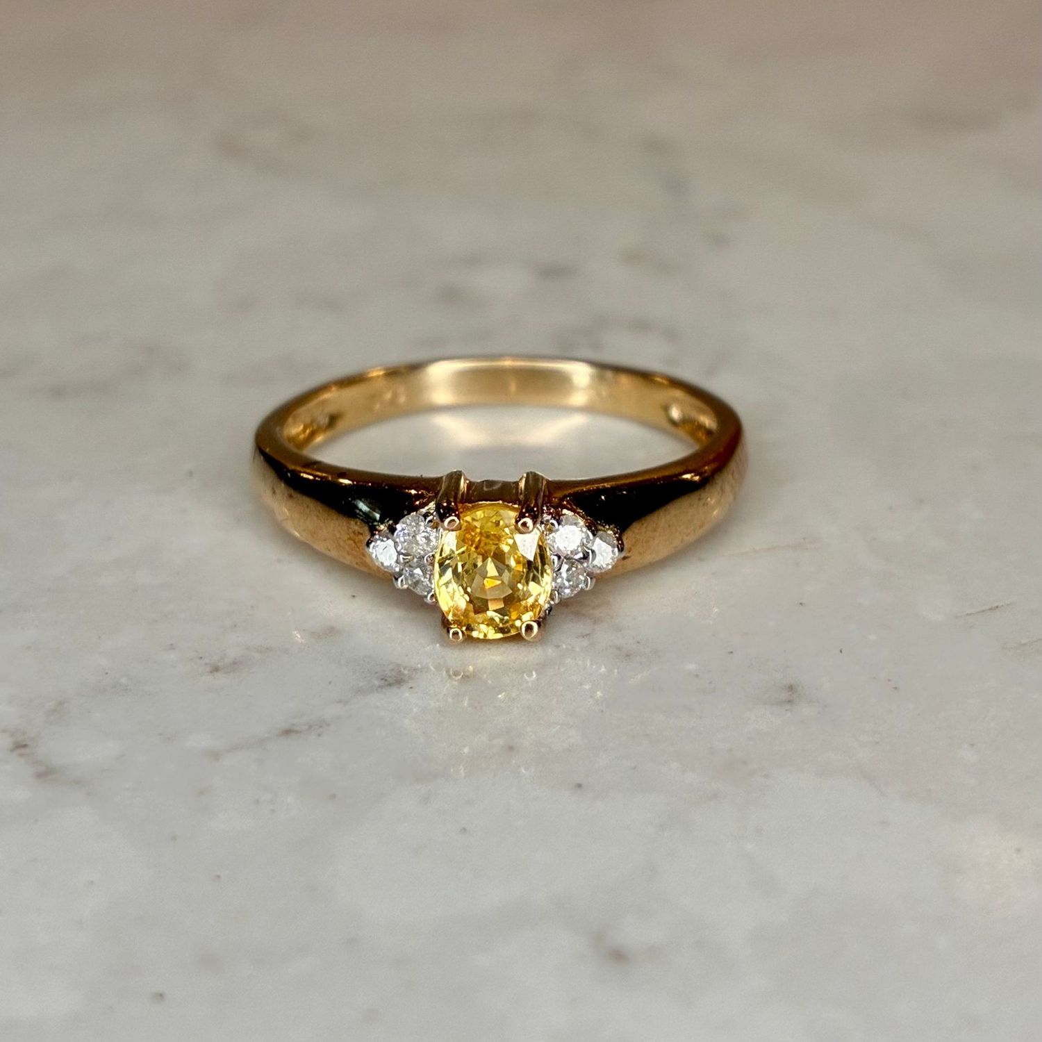 Pre-loved 9ct yellow gold yellow sapphire & diamond ring Pre-loved 9ct yellow gold yellow sapphire & diamond ring