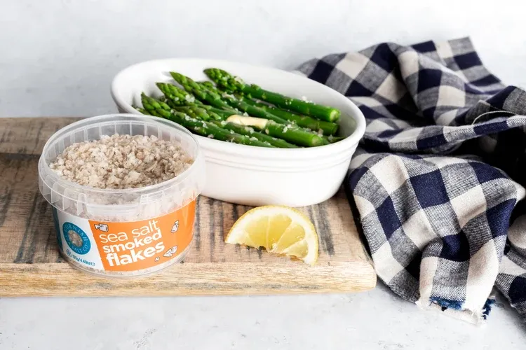 Savustetut suolahiutaleet | Sea Salt Smoked Flakes | CORNISH SEA SALT | 125 g