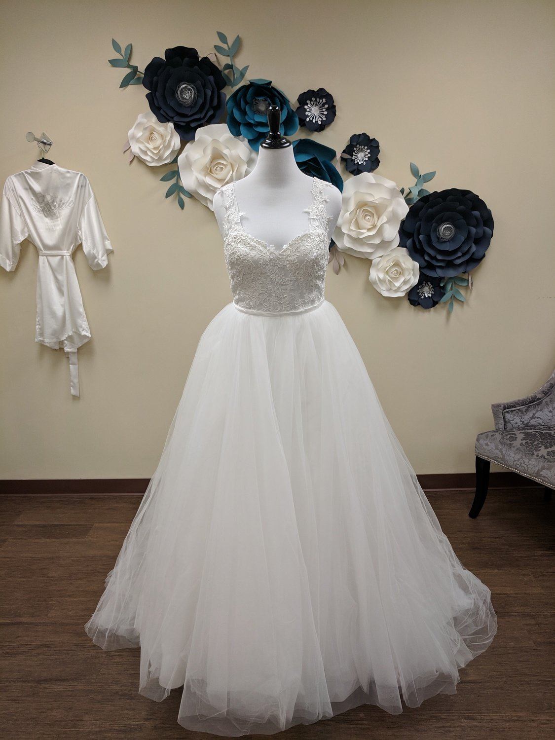 2 in 1 Gown with Lace Detail and Tulle Skirt - Sample Size 14