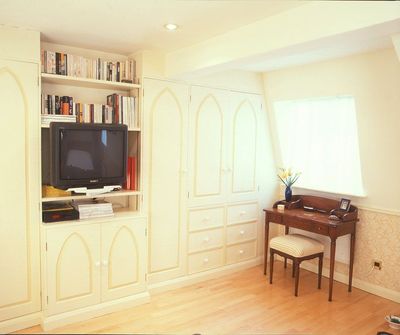 BESPOKE FITTED FURNITURE