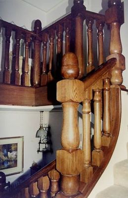 STAIRS & BALUSTRADES