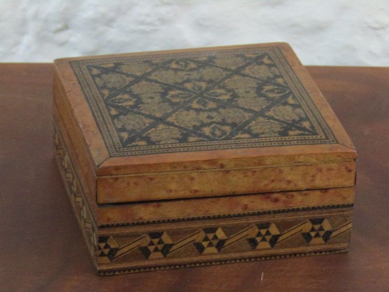 Sorrento micro mosaic jewellery/trinket small box110x110x50mm