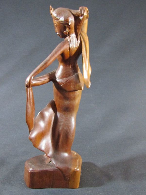 Carved nude female standing 104x76x282mm